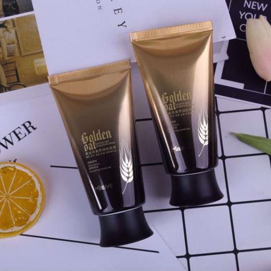 Picture of old Oats Nourishing Foundation Cream