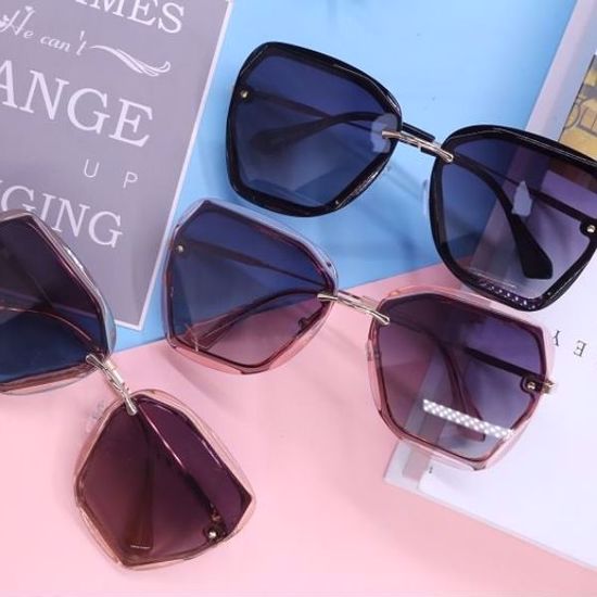 صورة نظارات شمسية عصرية