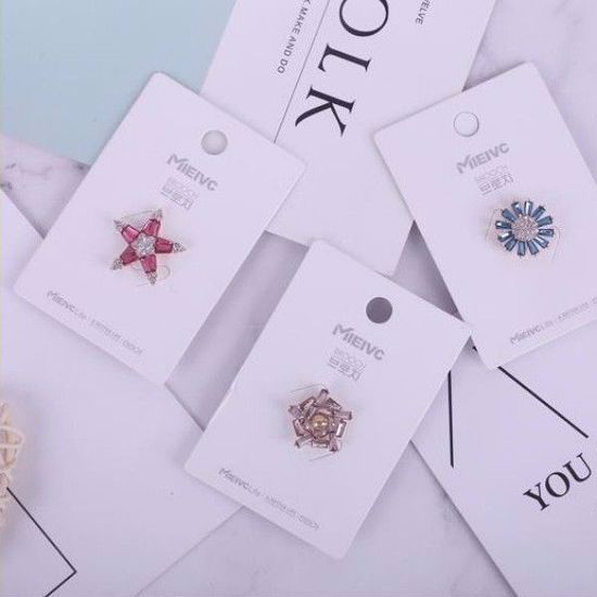 Picture of Needle brooch(Random selection)