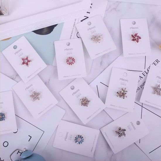 Picture of Needle brooch(Random selection)