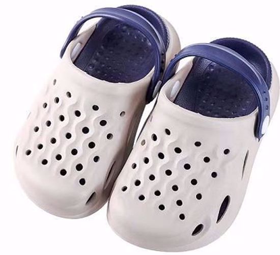 Picture of kids slippers حذاء اطفال
