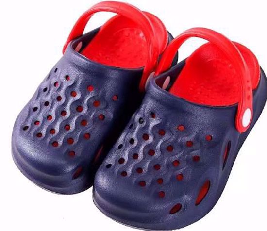 Picture of kids slippers حذاء اطفال