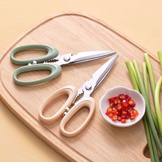 صورة kitchen scissors