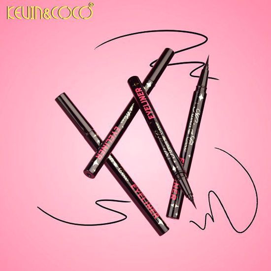 صورة Spotlight Urban Liquid Eyeliner – 1.5ml / 0.05 fl. oz