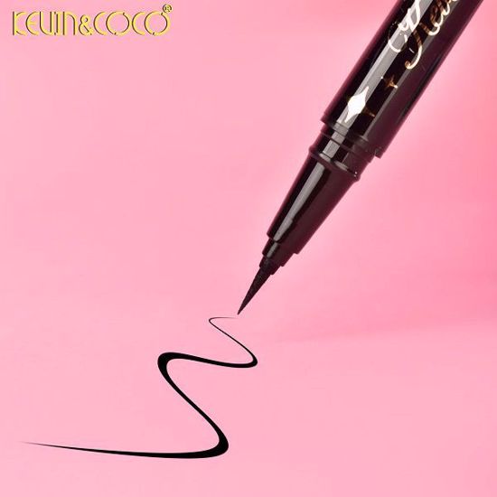 صورة Spotlight Urban Liquid Eyeliner – 1.5ml / 0.05 fl. oz