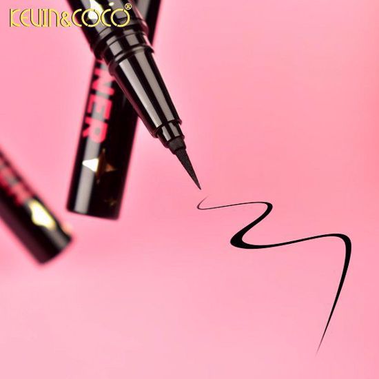 صورة Spotlight Urban Liquid Eyeliner – 1.5ml / 0.05 fl. oz