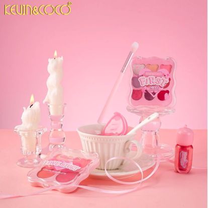 صورة Valentine's Day Makeup Essentials Set