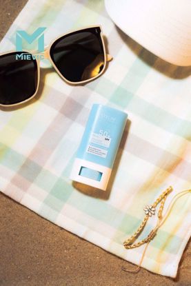 صورة Estelin Hyaluronic Acid & Ceramide Sunscreen Stick SPF50